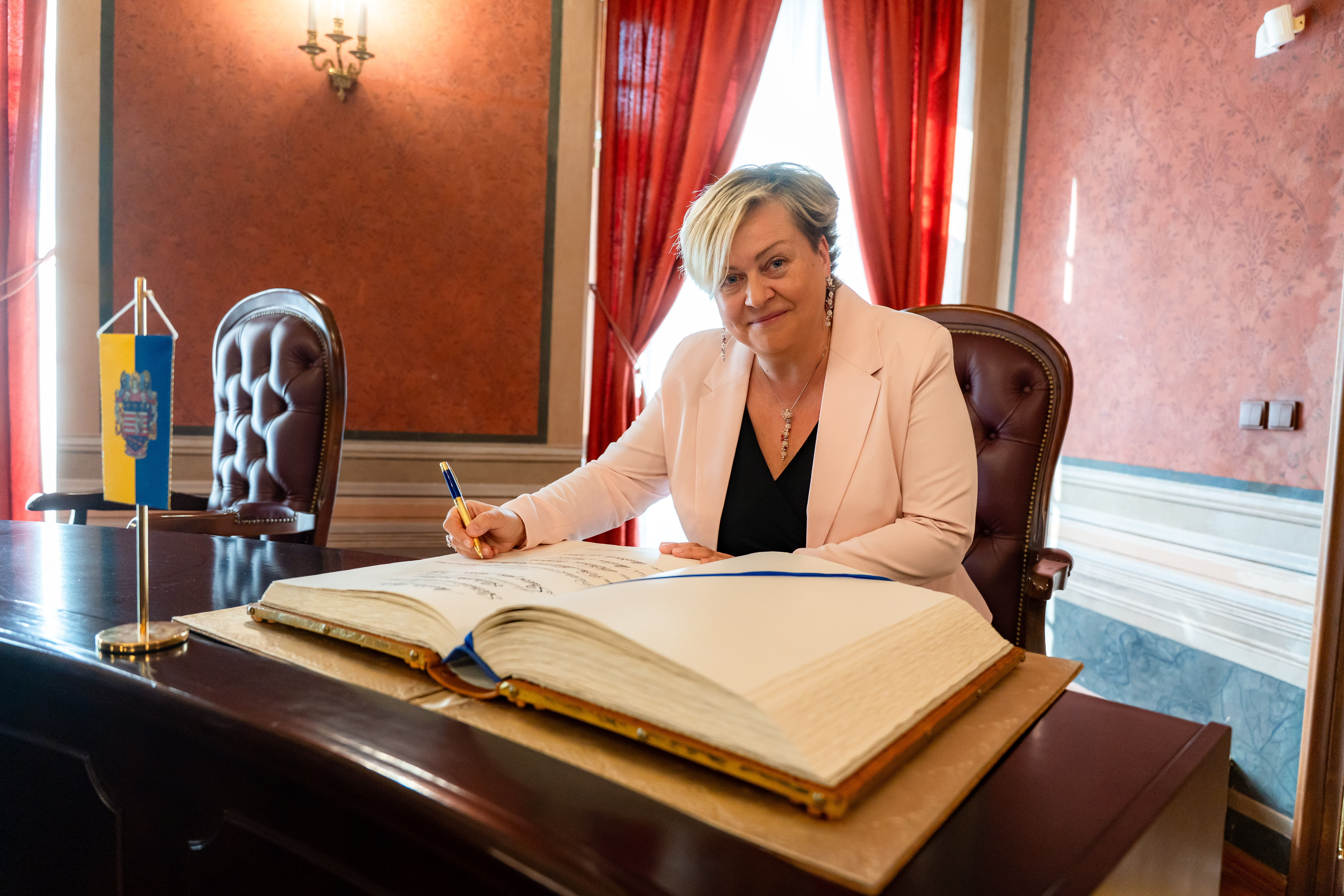 SLAVNOSTNY CEREMONIAL - Magistratu mesta Kosice socialnym pracovnikom Srdce pre Kosice-1-36